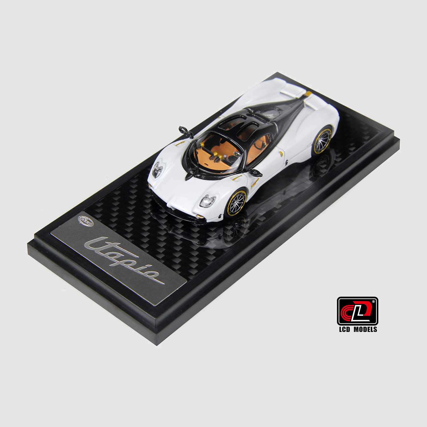 PAGANI UTOPIA COUPE BLACK WITH WHITE 
