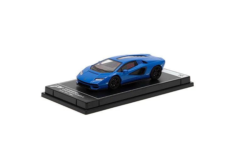 LAMBORGHINI COUNTACH LPI 8004 BLEU