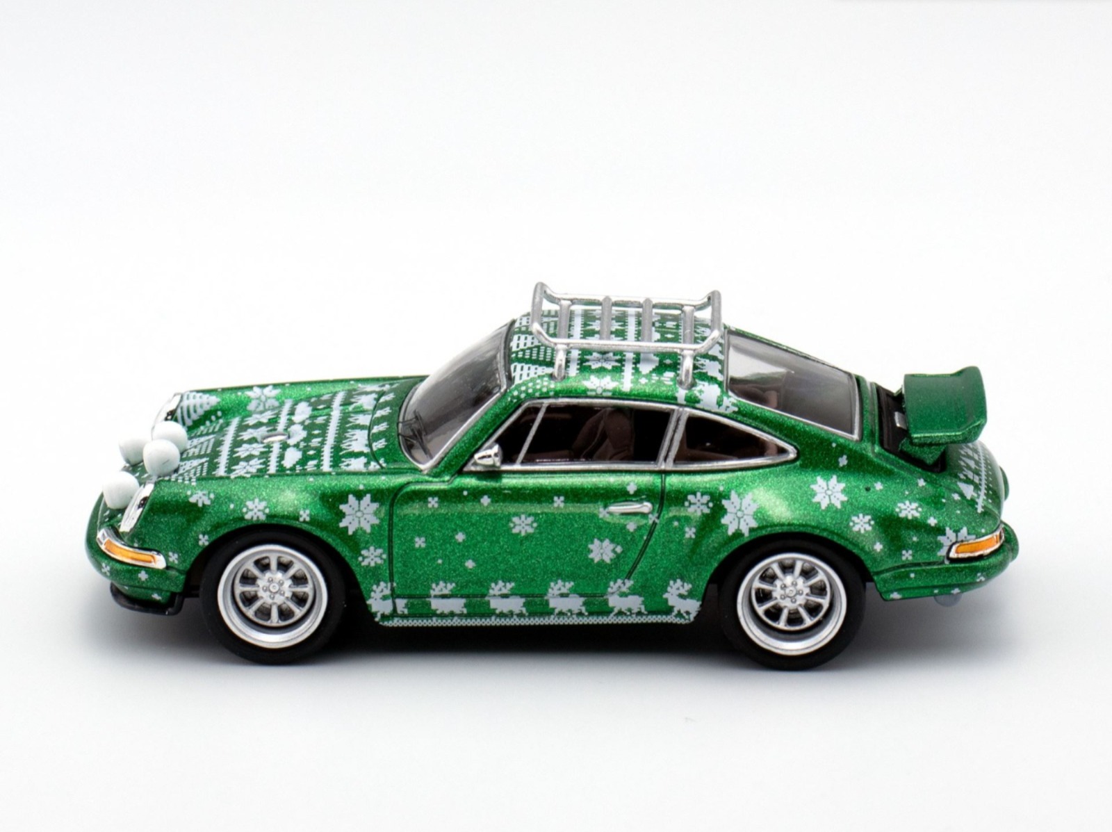 SINGER TARGA CHRISTMAS EDITION GREEN