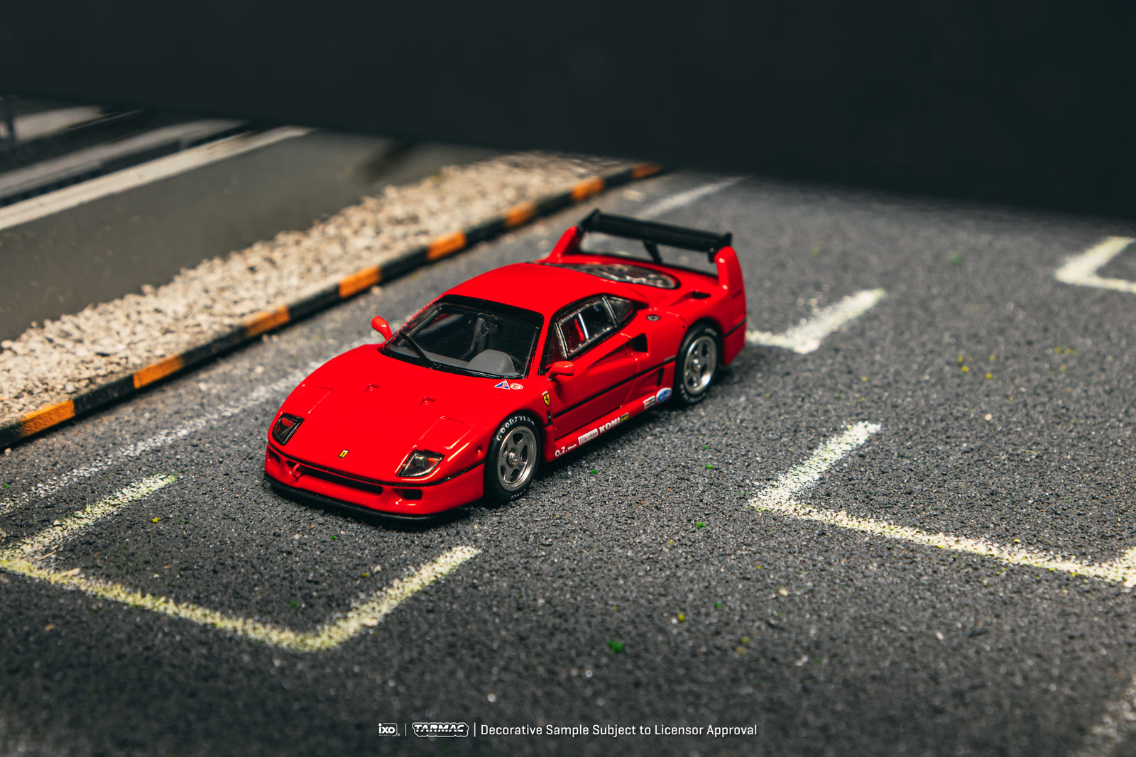 FERRARI F40 RED