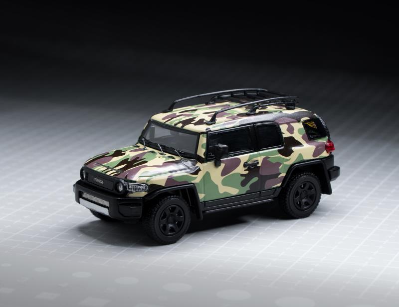TOYOTA FJ CRUISER XJ10 CAMO
