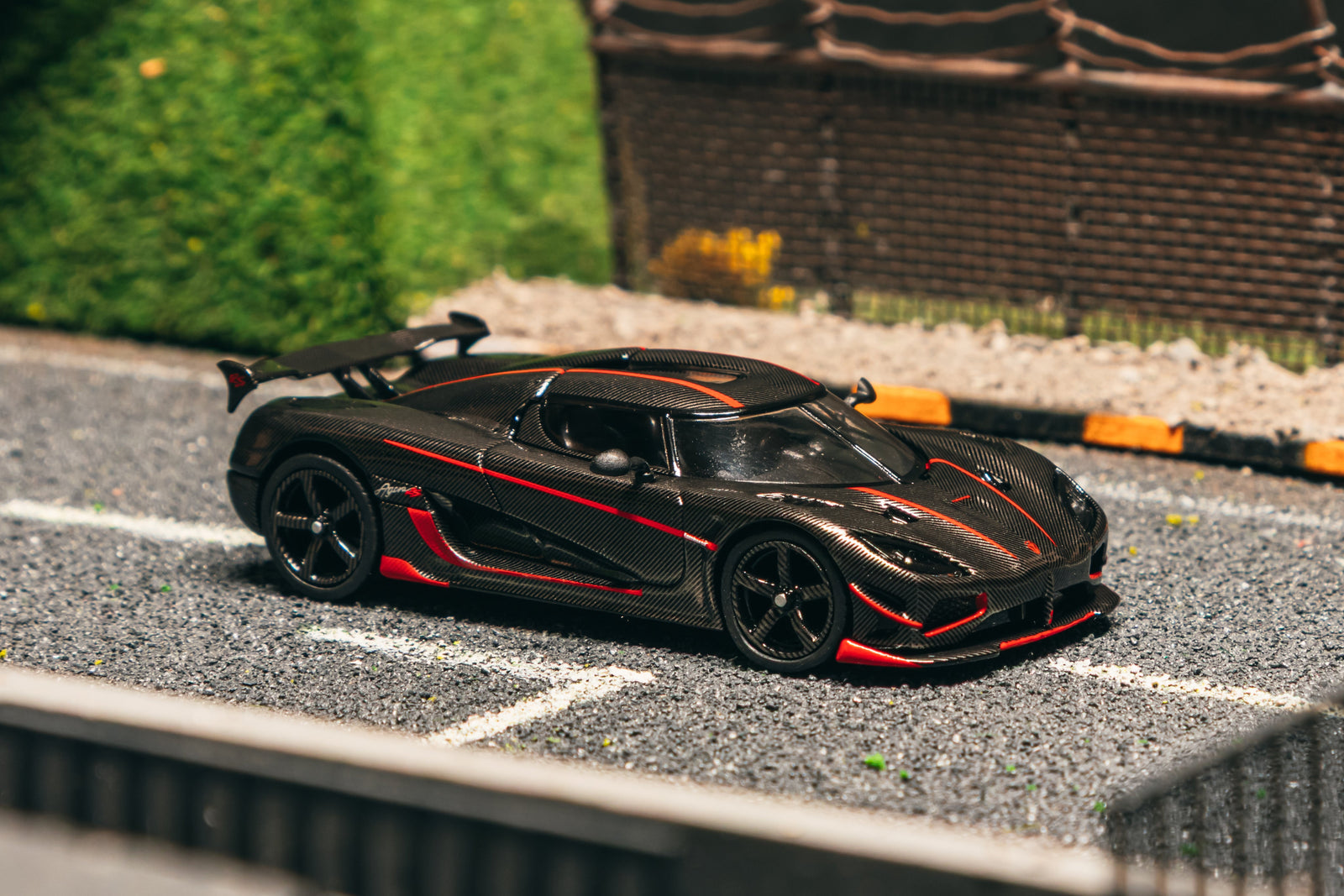 KOENIGSEGG AGERA RS BLACK CARBON FIBER  RED ACCENTS