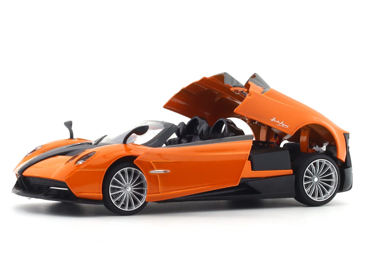 PAGANI HUAYRA ROADSTER ORANGE