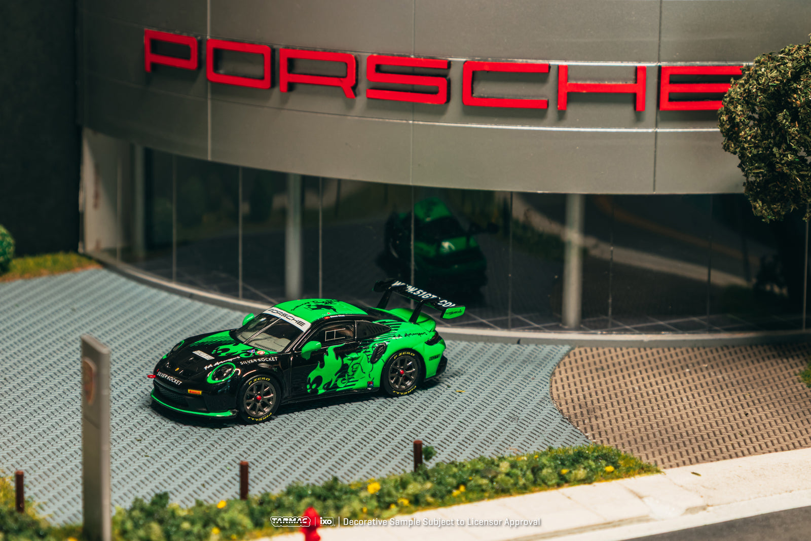 PORSCHE 911 GT3 CUP 992 FIRE MONKEY MOTORSPORT