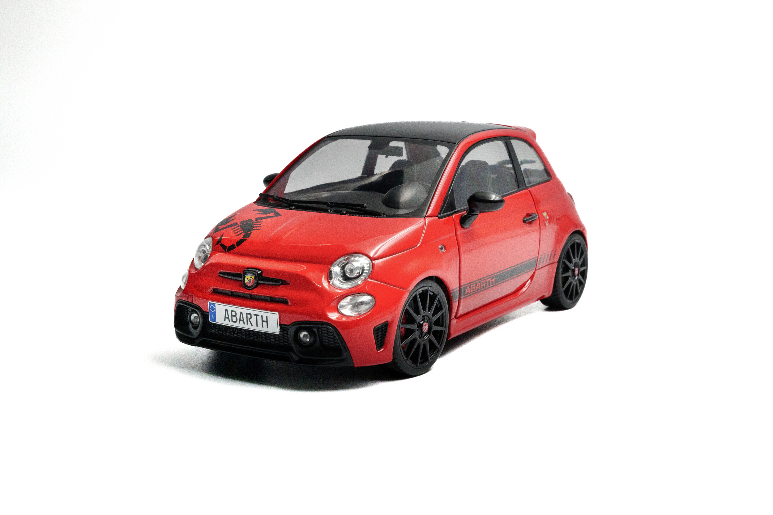 FIAT F595 ABARTH – ROSSO MARANELLO – 2022 S1811305
