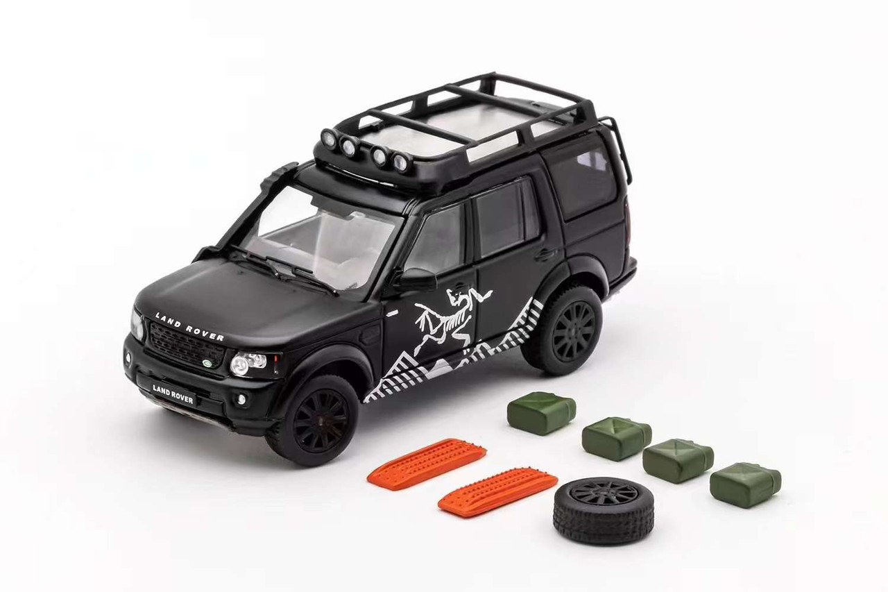 LAND ROVER DISCOVERY 4 BLACK WITH ACCESSORIES