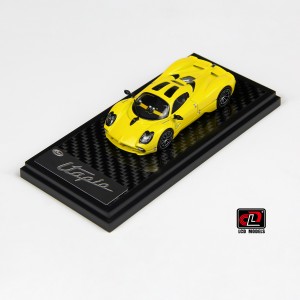 PAGANI UTOPIA COUPE YELLOW