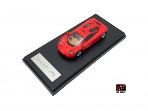 MCLAREN F1 RED