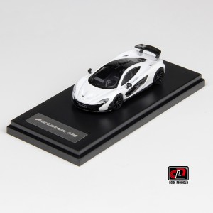 MCLAREN P1 WHITE